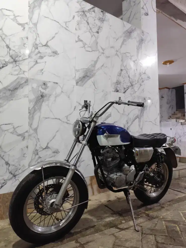 Costum british scorpio