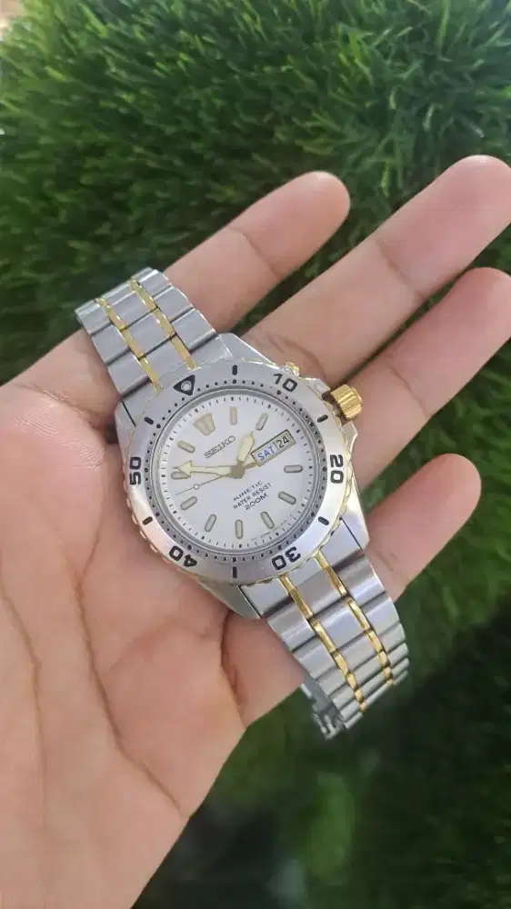Seiko diver kinetic 200m