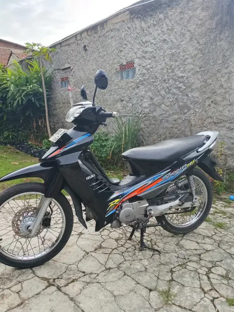 Suzuki Shogun 125 R