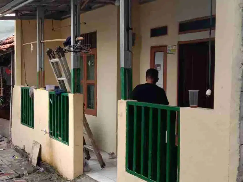 Di jual rumah murah di bawah harga pasaran lokasi di pondok aren