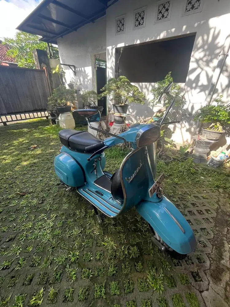 Vespa Super 76 surat hidup sprint