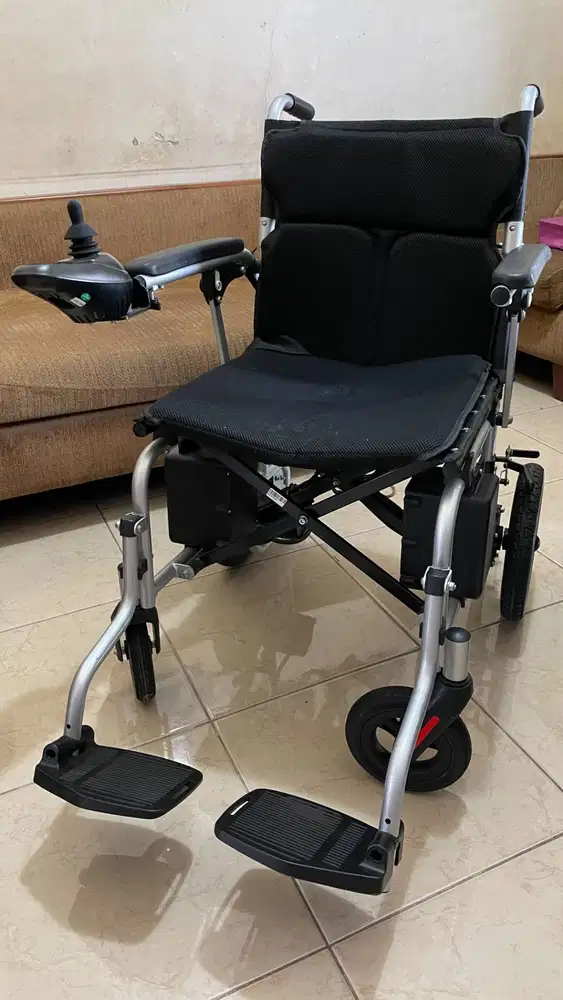 KURSI RODA ELEKTRIK - USED LIKE NEW