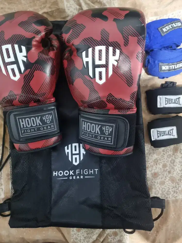 Sarung Tangan Tinju Hook Boxing Gloves Muaythai HTG 16, ukuran 10 OZ