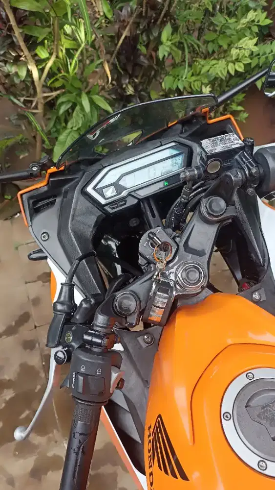Honda CBR 150R 2018 Lengkap Hidup