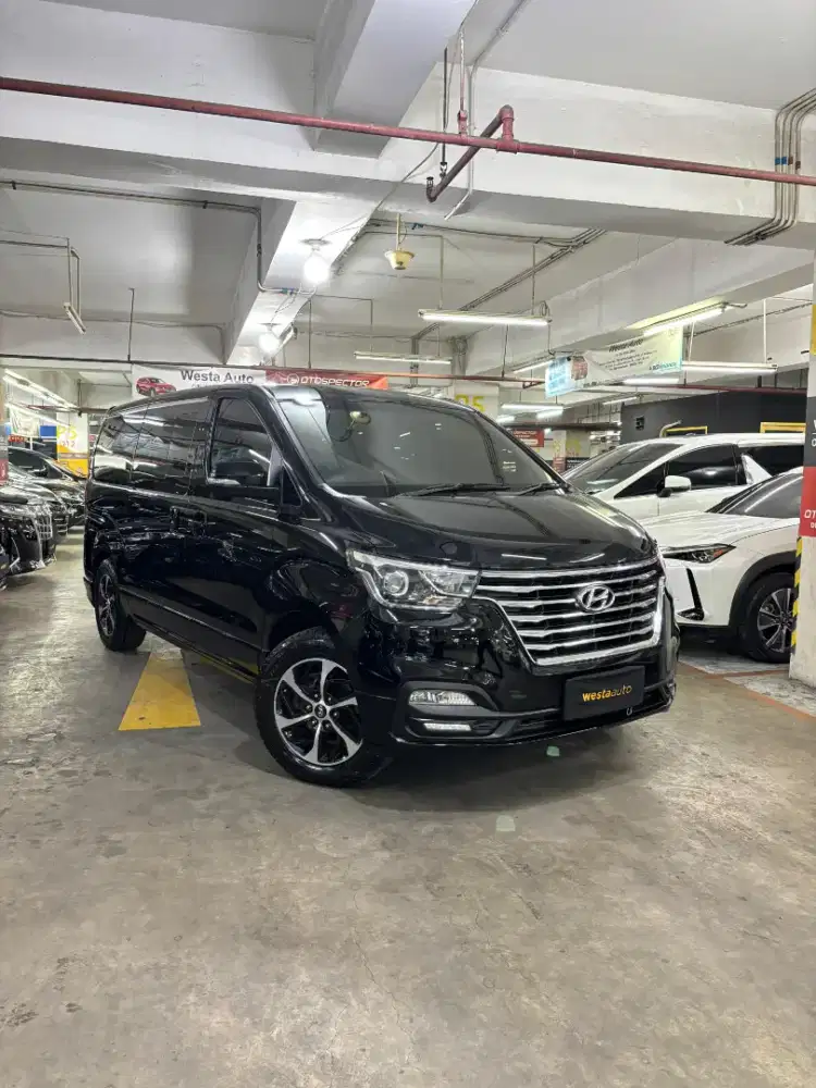 KM 38rb New Hyundai H1 2.4 Royale Bensin AT 2019 nik 2018 Istimewa