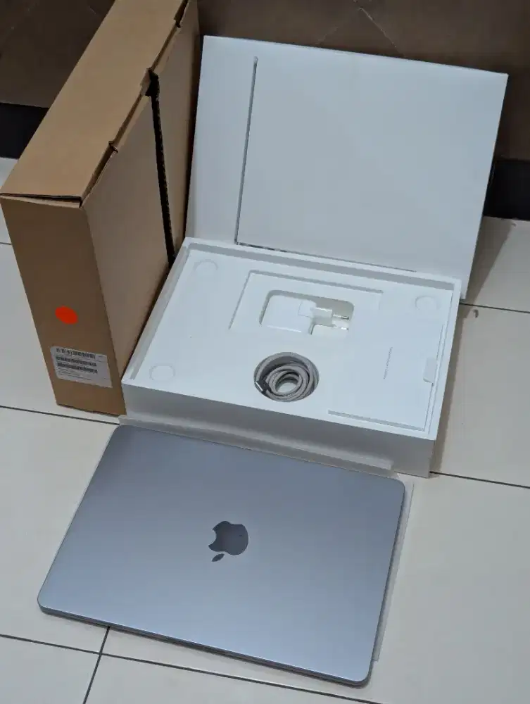 Macbook Air M3 8/256gb Fullset Ibox