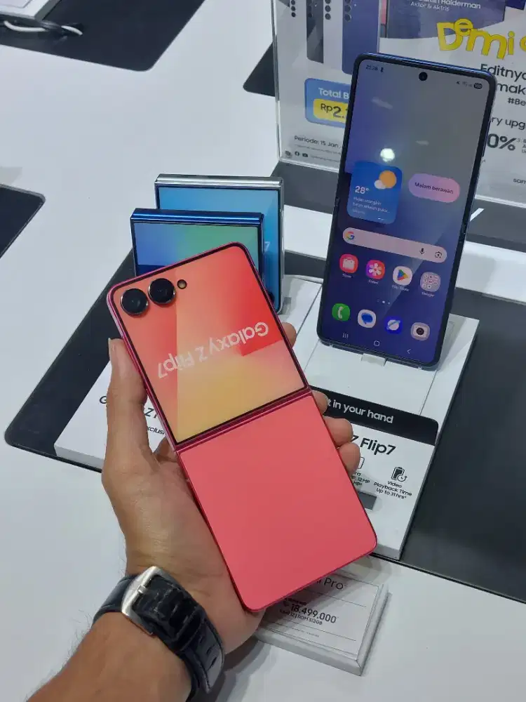 Samsung Galaxy ZFlip 7 512GB Ready Stok Garansi resmi 1Tahun