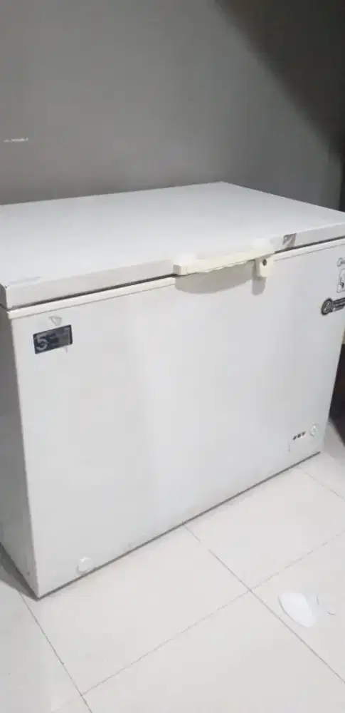 Freezer Midea 300L kondisi bagus