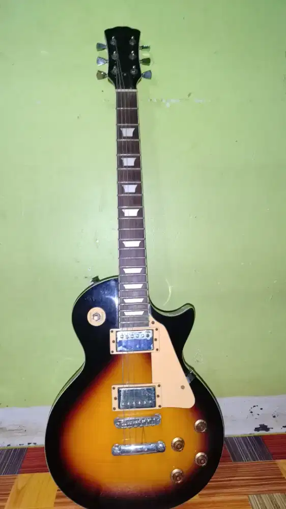 Di jual cepat Gitar Legacy tipe Gibson Les Paul