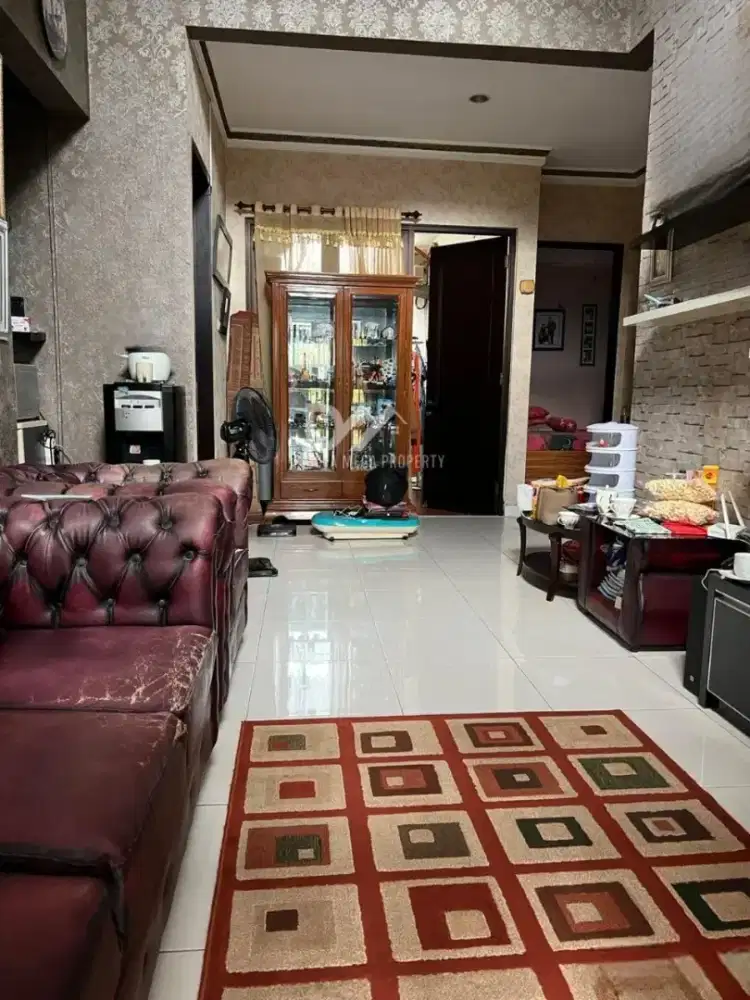 Rumah dijual cepat di Graha Raya Tangerang