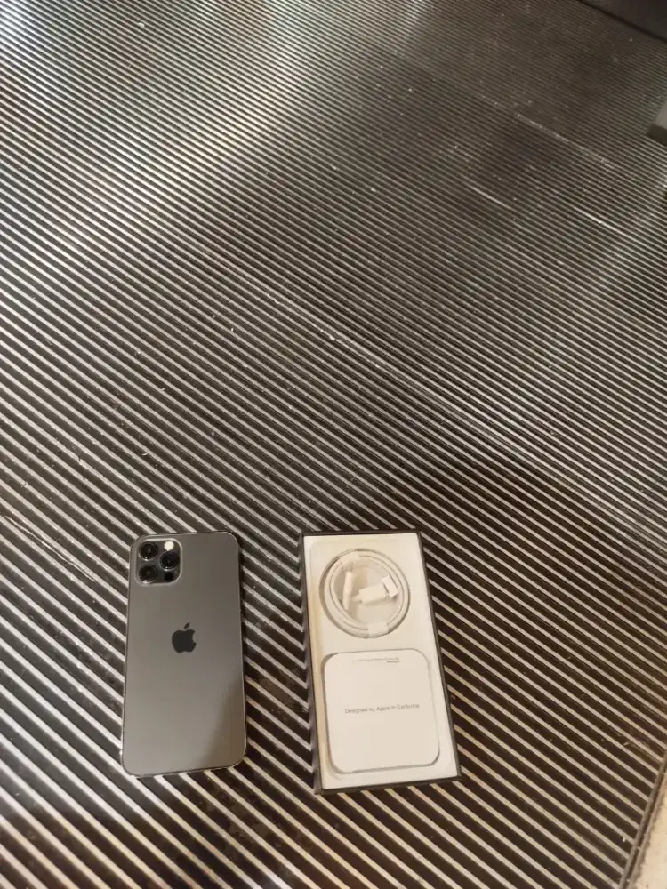 Iphone 12 pro 128gb bebas login gan