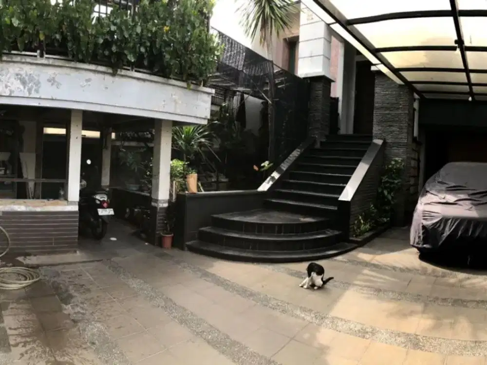 Rumah bagus Cipinang Cempedak 295m 2 lantai, jalan lebar