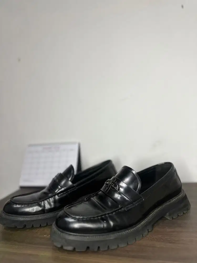 Sepatu loafers PEDRO