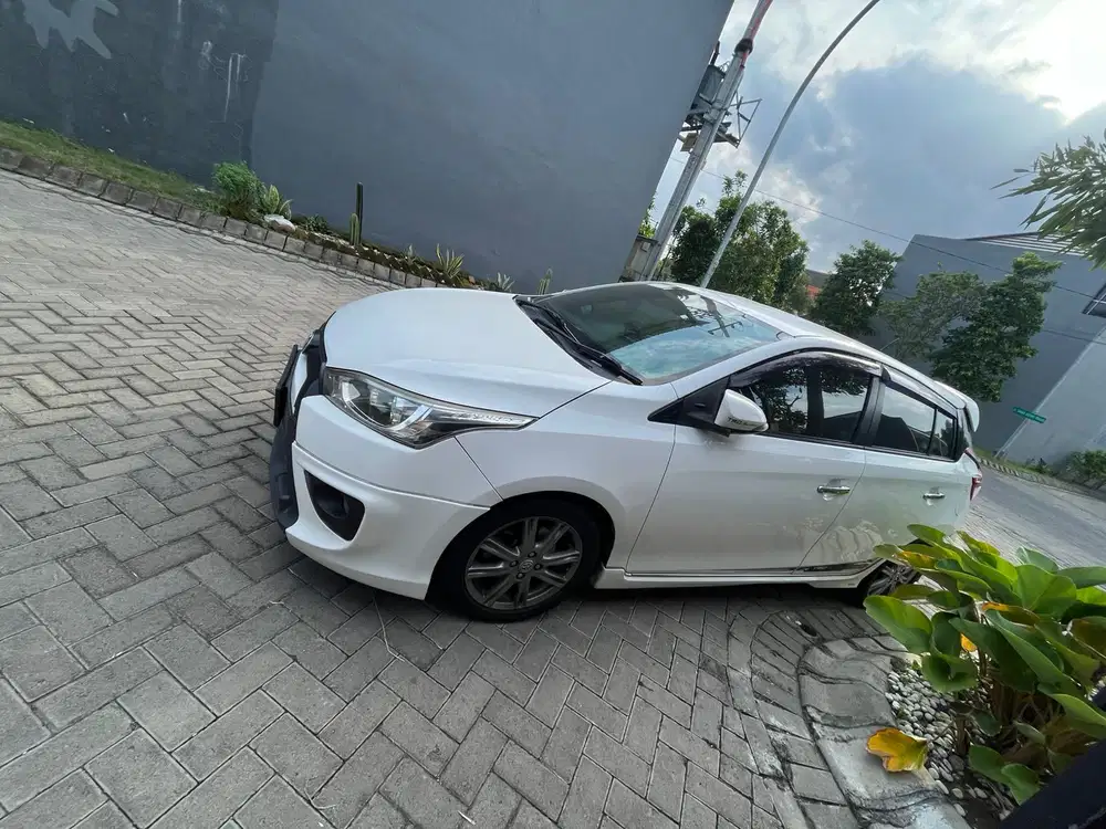 Toyota Yaris 2015 Bensin