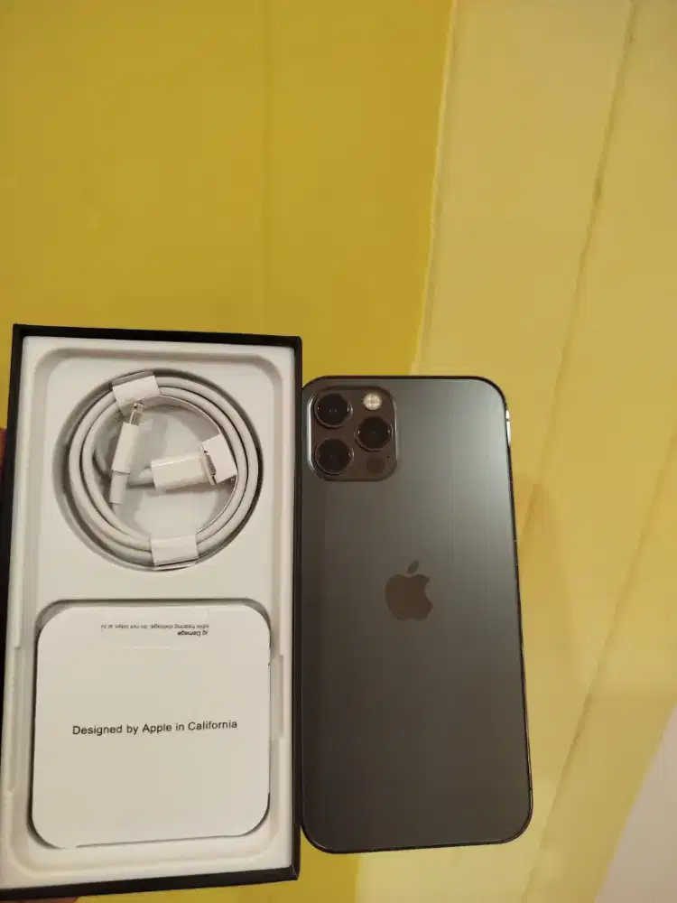 Iphone 12 pro 128gb lebih besar