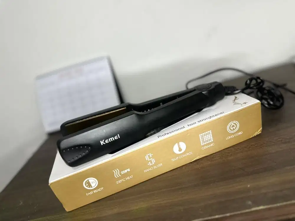 Catokan rambut kemei