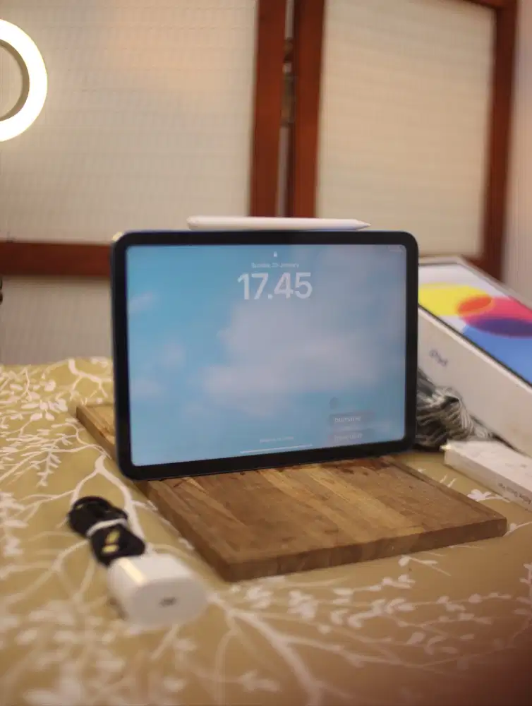 iPad Gen 10 64GB iBox AGU 2026 BH 100% MULUS BANGET BONUS PENCIL FULLS