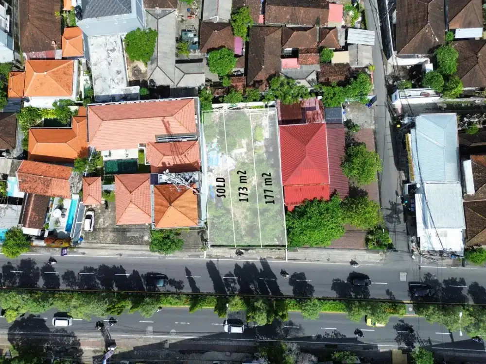 Dijual Tanah Komersial 350 m2  lokasi di pinggir Jalan Utama By Pass Sanur Denpasar Bali.