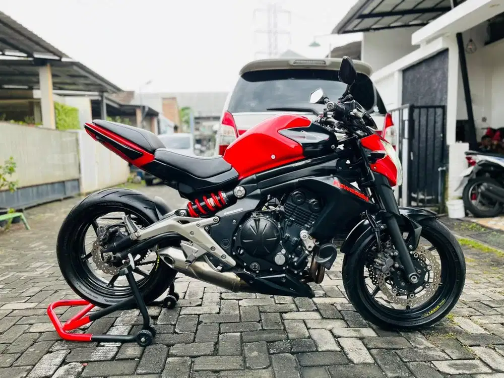 Kawasaki ER6-N 650CC Moge
