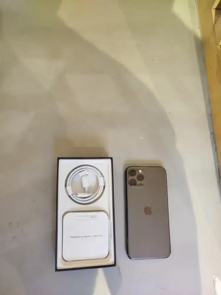 Iphone 11 pro 256gb apa adanya murmer gan