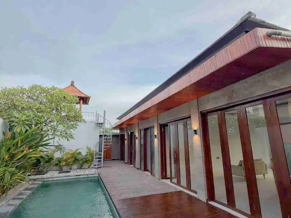 Rent villa baru view rice field 260m2  furnish tumbak bayuh pererenan