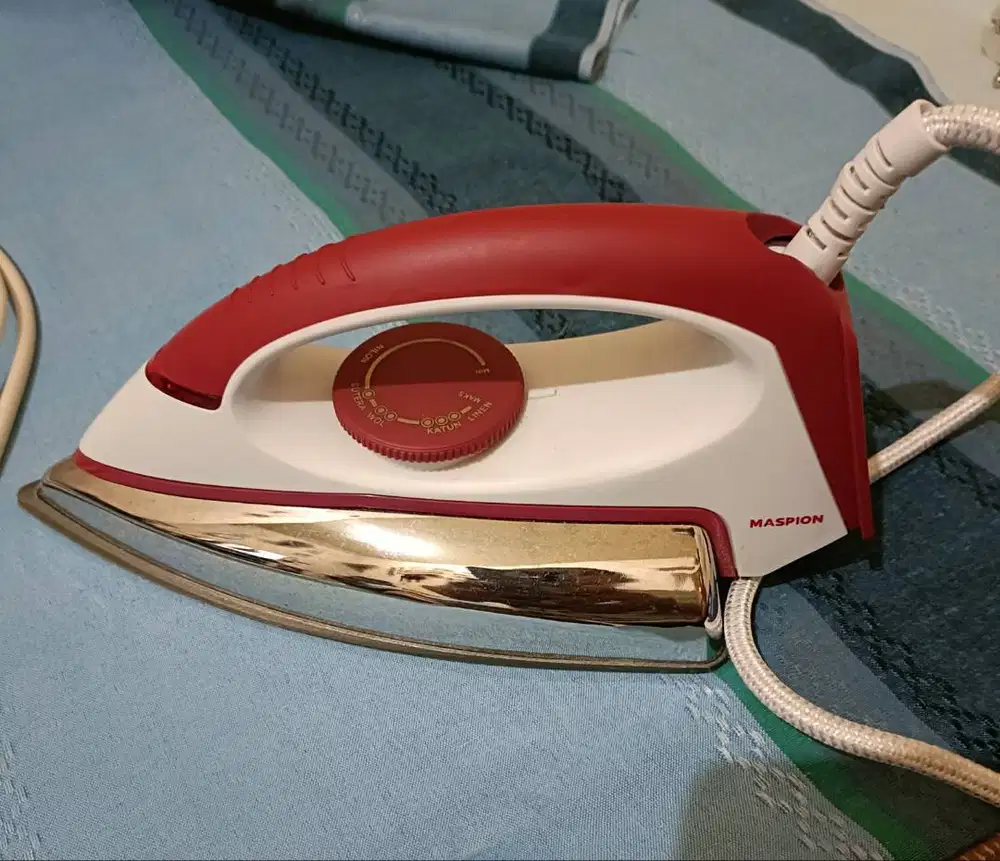 setrika merk Maspion