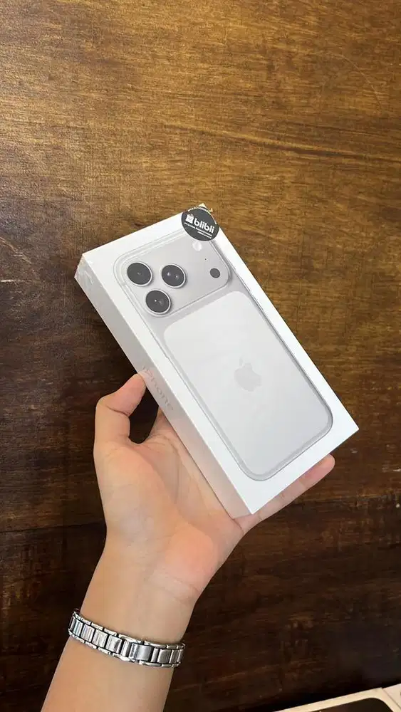 iphone 17 promax 256gb silver new