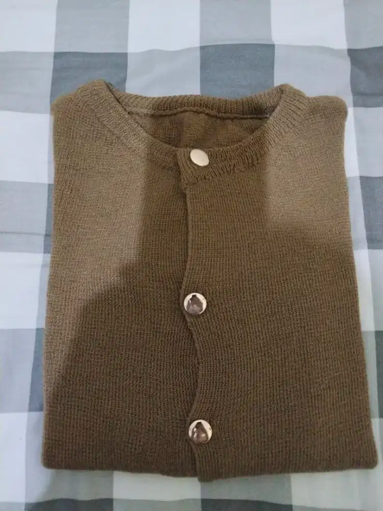 Jual cardigan rajut wanita second