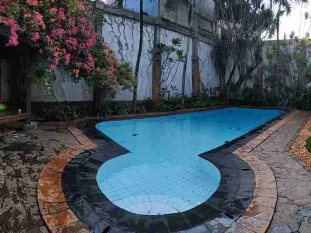 dijual rumah di cilandak Jakarta Selatan