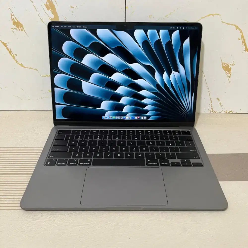 Macbook Air M2 2022 (Space Grey).