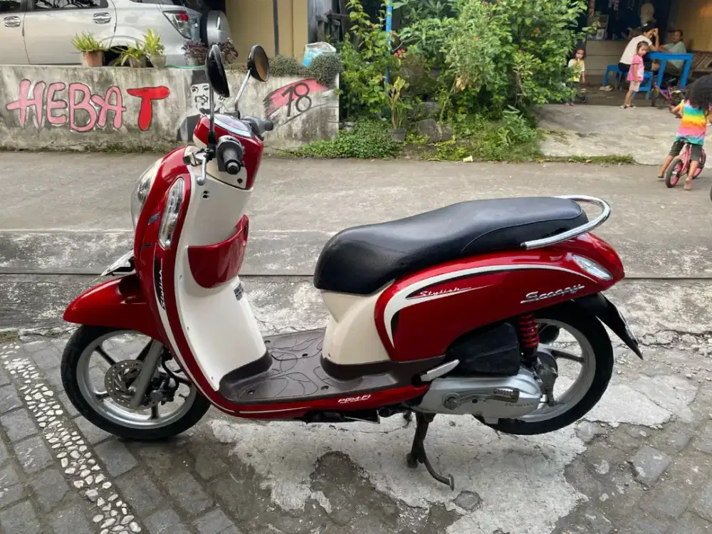 Scoopy injeksi THN 2013 plat AB Kulon Progo