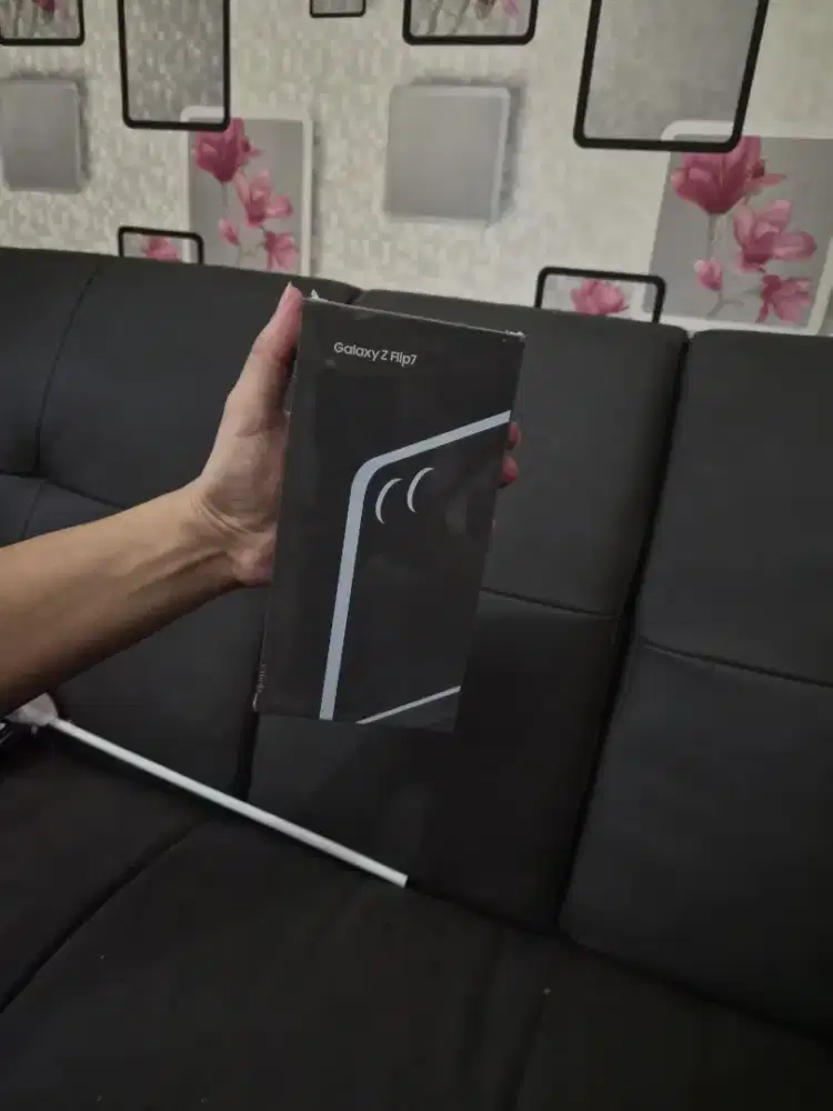 Dijual Samsung Galaxy Z Flip 7 Brand New