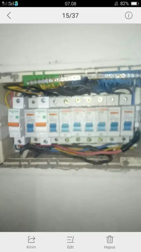 Tukang listrik panggilan