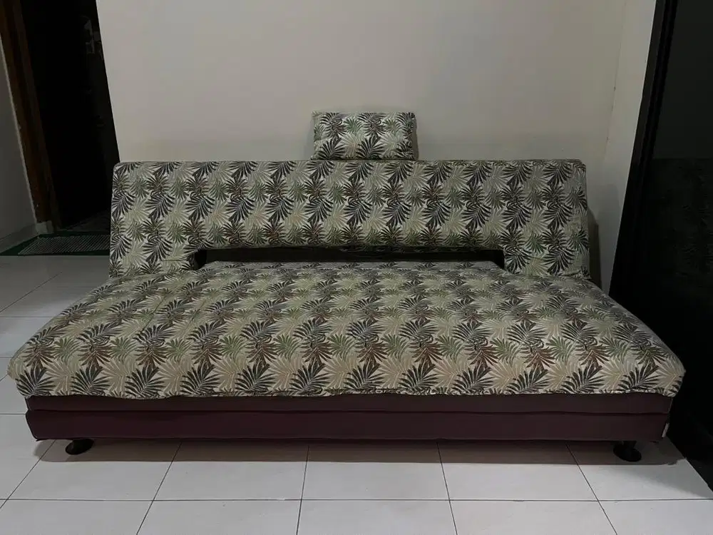 sofa bekas layak pakai