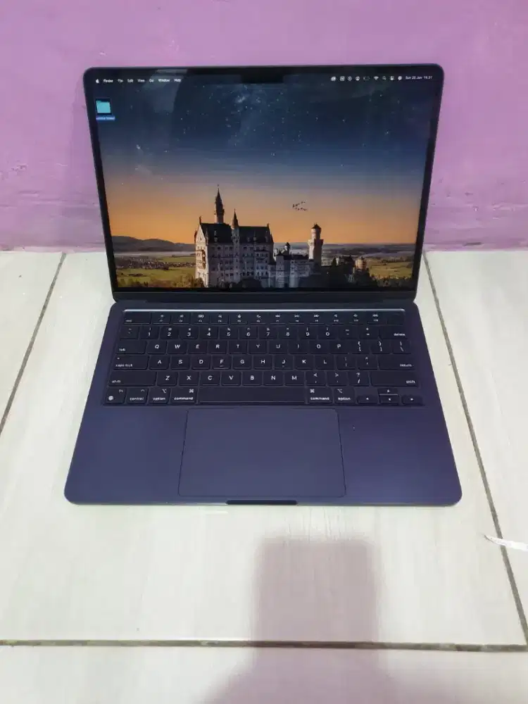 MACBOOK AIR M2 2022 Two Thunder Bolth