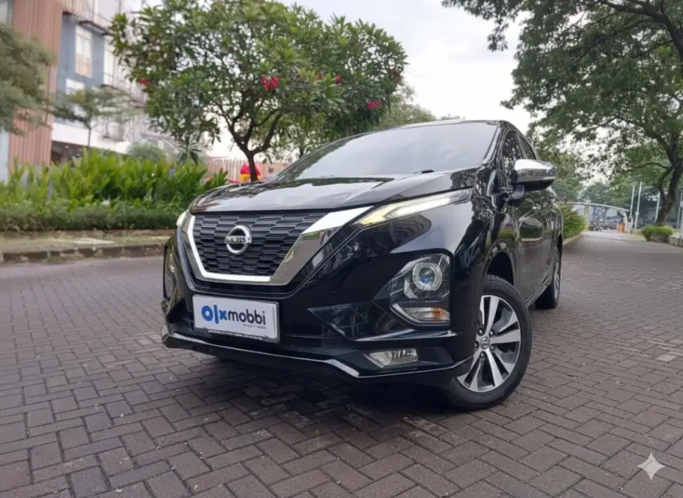 DP RINGAN Nissan Livina 1.5 New VL Bensin-AT 2019 Hitam CAIVD