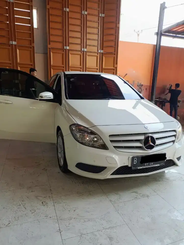 Dijual Mercedez B200 W246