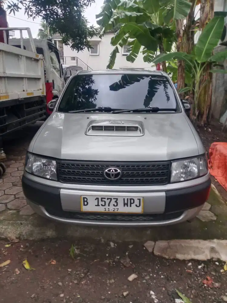 Toyota Probox 1.5 Manual