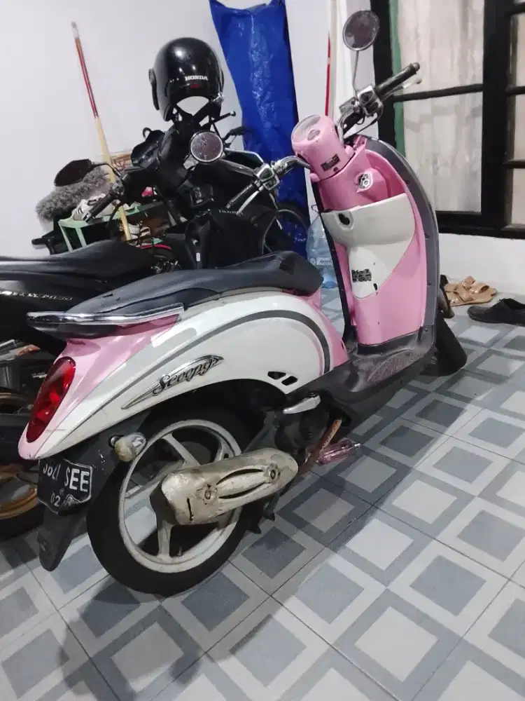 Scoopy karbu 2012 lengkap ban tubles