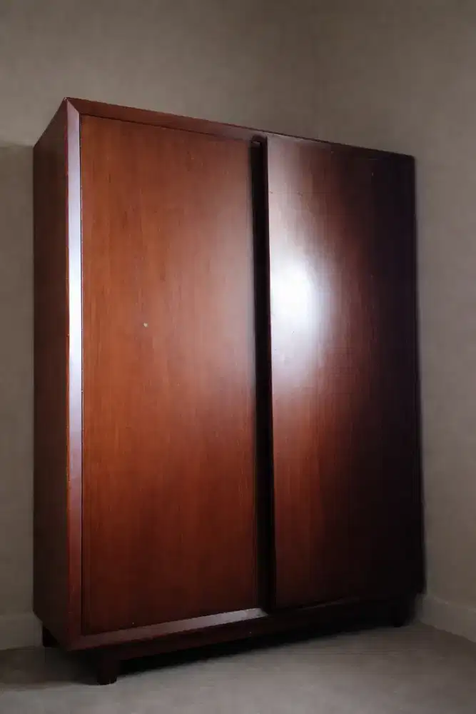 DIJUAL – Lemari Jati Antik 2 Pintu + Meja Rias (Opsional Paket)