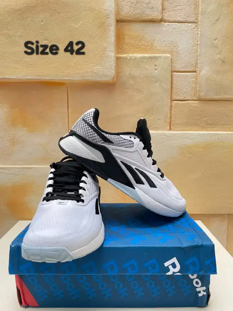 Sepatu Olahraga Reebok High Quality