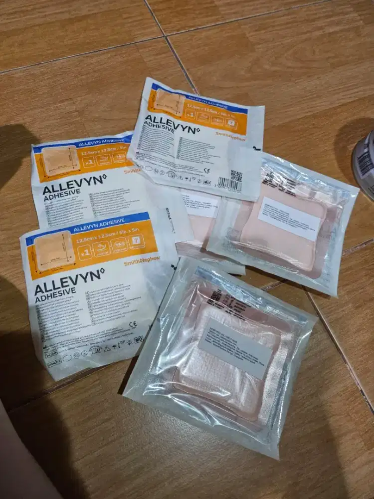 Plester ALLEVYN adhesive