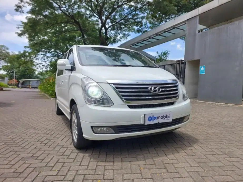 DP 1 JUTA Hyundai H-1 2.4 Royale Bensin-AT 2013 JVE