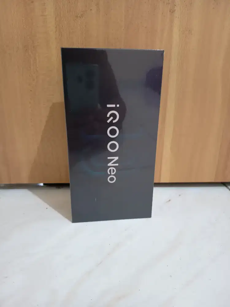 Iqoo neo 10 8/256 resmi BNIB