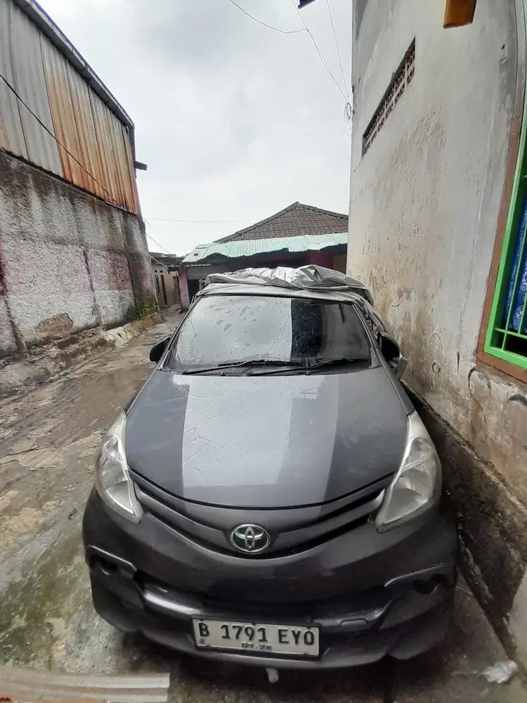 Toyota Avanza 2012 Bensin