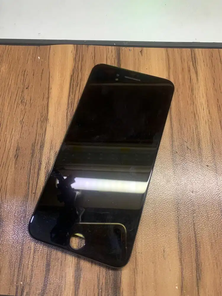 Lcd iphone 8+ copotan