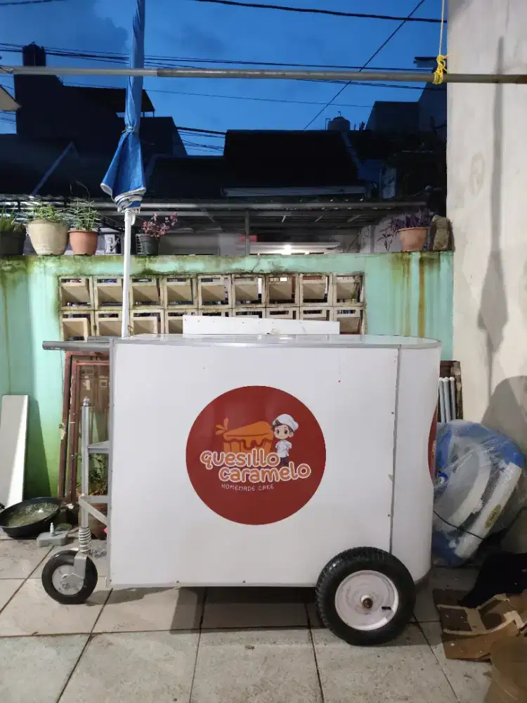 gerobak dorong jualan minimalis