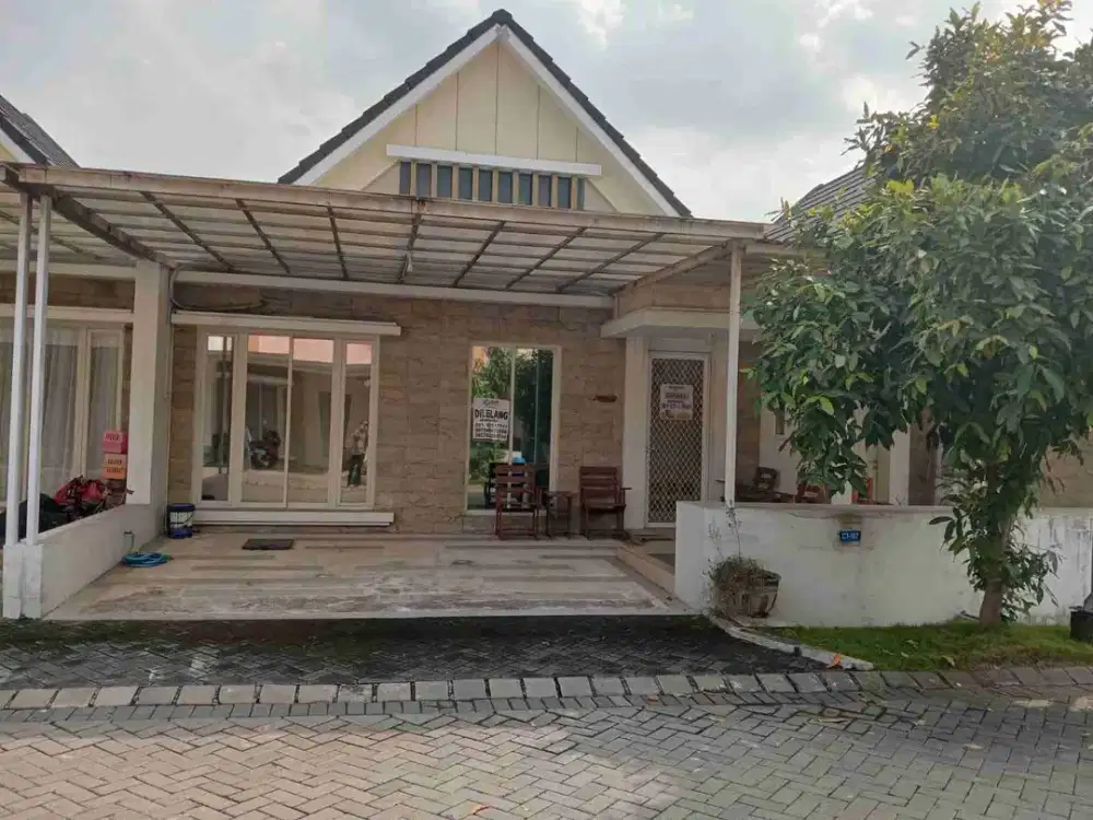DIJUAL RUMAH 
PERUM GRAHA TIRTA CLUSTER TIRTA KIRANA BLOK C1 - 07
KEL. : NGINGAS
KEC  : WARU
KAB  : SIDOARJO