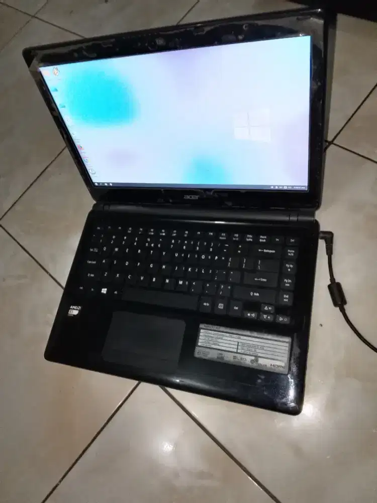 JUAL LAPTOP 8 UNITS
