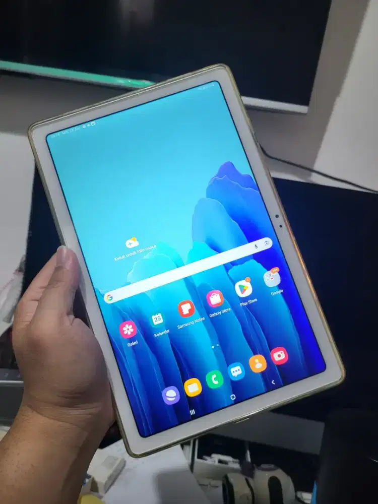Samsung tab a7 10 inc layar lebar istimewa